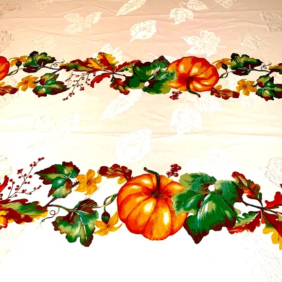 Holidays Harvest tablecloth great for thanksgiving - Picture 3 of 5